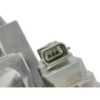 Recambio de faro izquierdo para toyota yaris hybrid active referencia OEM IAM 811700DJ90  