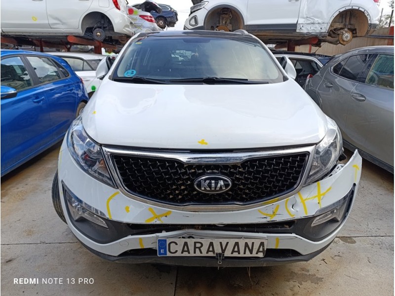 Recambio de rejilla delantera para kia sportage drive 4x2 referencia OEM IAM 863503U500  