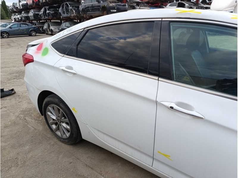 Recambio de puerta trasera derecha para hyundai i40 i cw (vf) 1.7 crdi referencia OEM IAM 770043Z300  