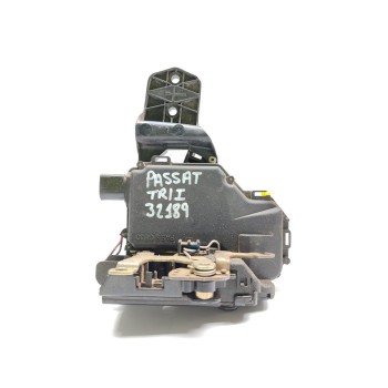 Recambio de cerradura puerta trasera izquierda para volkswagen passat berlina (3b2) comfortline referencia OEM IAM 3B4839349  