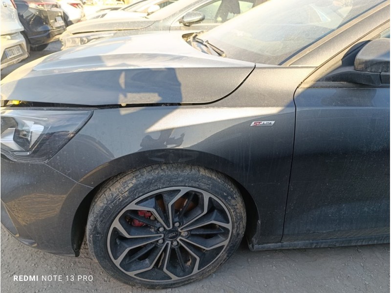 Recambio de aleta delantera izquierda para ford focus st-line referencia OEM IAM PJX7BA16009AG  