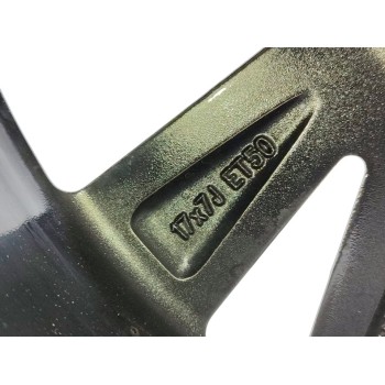 Recambio de llanta para toyota auris hybrid active business plus referencia OEM IAM 42611YY680  