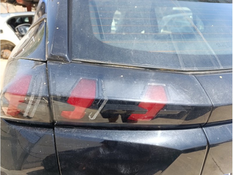 Recambio de piloto trasero izquierdo interior para peugeot 2008 (p1) active pack referencia OEM IAM 9825957580  