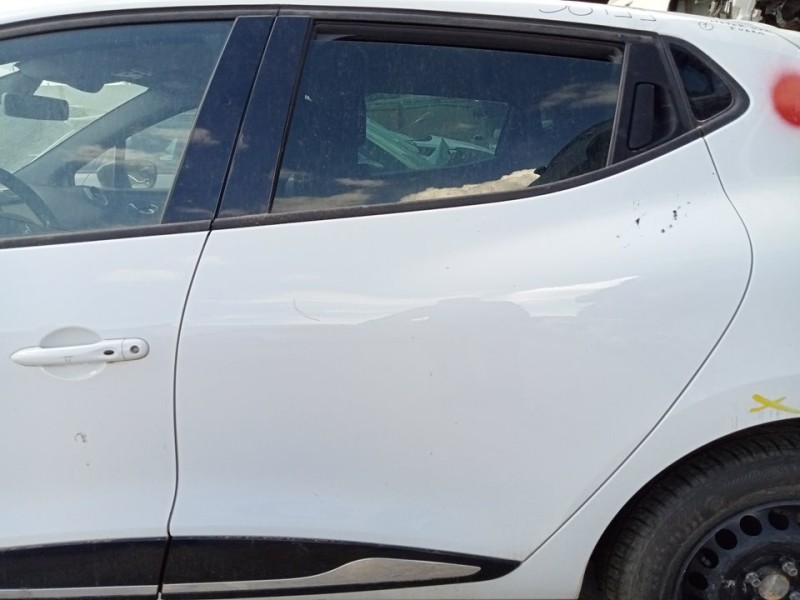 Recambio de puerta trasera izquierda para renault clio iv limited referencia OEM IAM 821016892R  