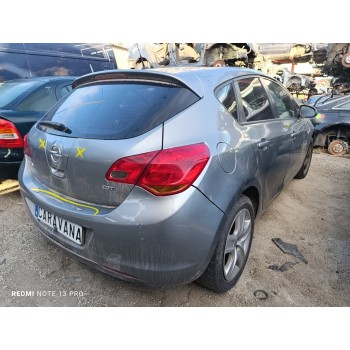 opel astra j lim. del año 2011
