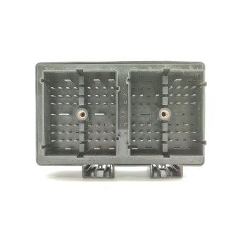 Recambio de caja reles / fusibles para chevrolet captiva 2.0 vcdi lt referencia OEM IAM 9682108282  
