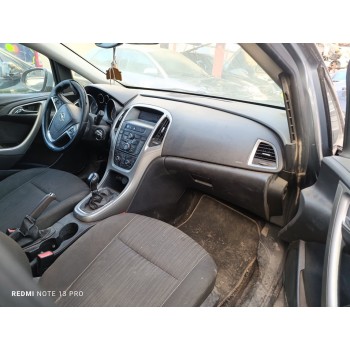 opel astra j lim. del año 2011