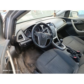 opel astra j lim. del año 2011