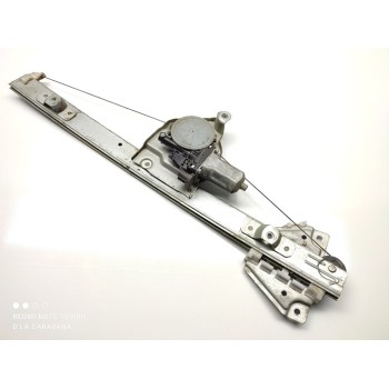 ELEVALUNAS DELANTERO DERECHO 8340165J00 