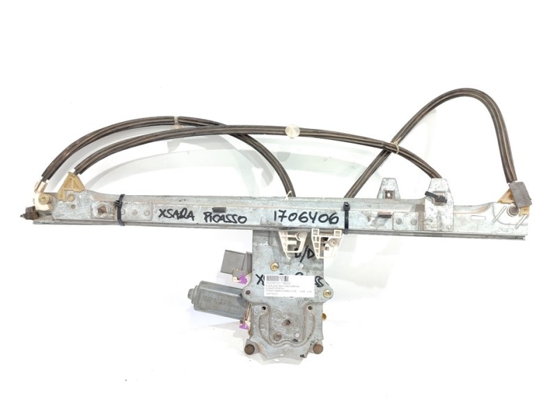 Recambio de elevalunas delantero derecho para citroën xsara picasso 2.0 hdi referencia OEM IAM 105773101  