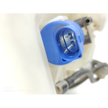 Recambio de deposito limpia para land rover range rover velar velar referencia OEM IAM HK8317B613BC  