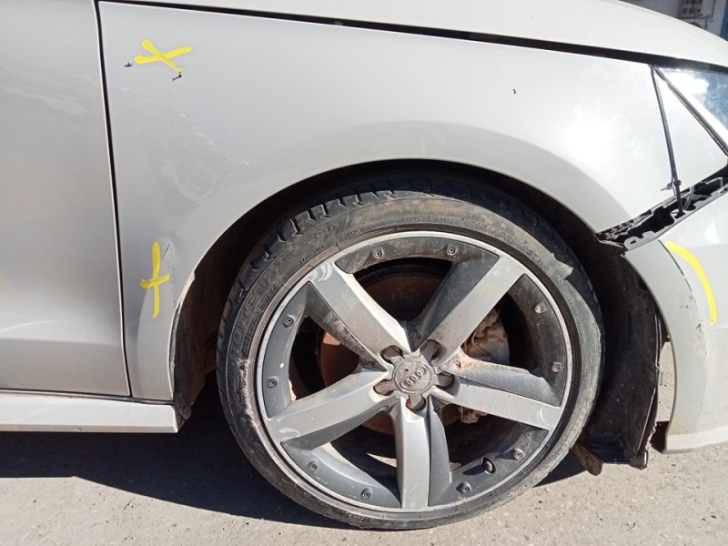 Recambio de aleta delantera derecha para audi a1 sportback (8xf) attraction referencia OEM IAM 8X0821106A  