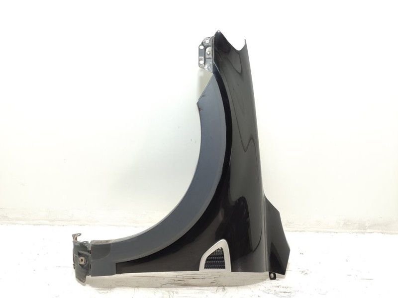 Recambio de aleta delantera izquierda para chevrolet captiva 2.0 vcdi lt referencia OEM IAM 96624392  