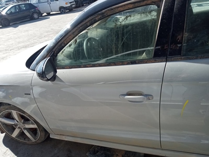 Recambio de puerta delantera izquierda para audi a1 sportback (8xf) attraction referencia OEM IAM 8X4831051A  