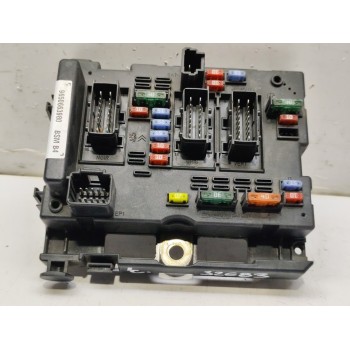 Recambio de caja reles / fusibles para peugeot 206 berlina xt referencia OEM IAM 9650663980  