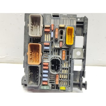 Recambio de caja reles / fusibles para citroën c4 picasso avatar referencia OEM IAM 9664705880  