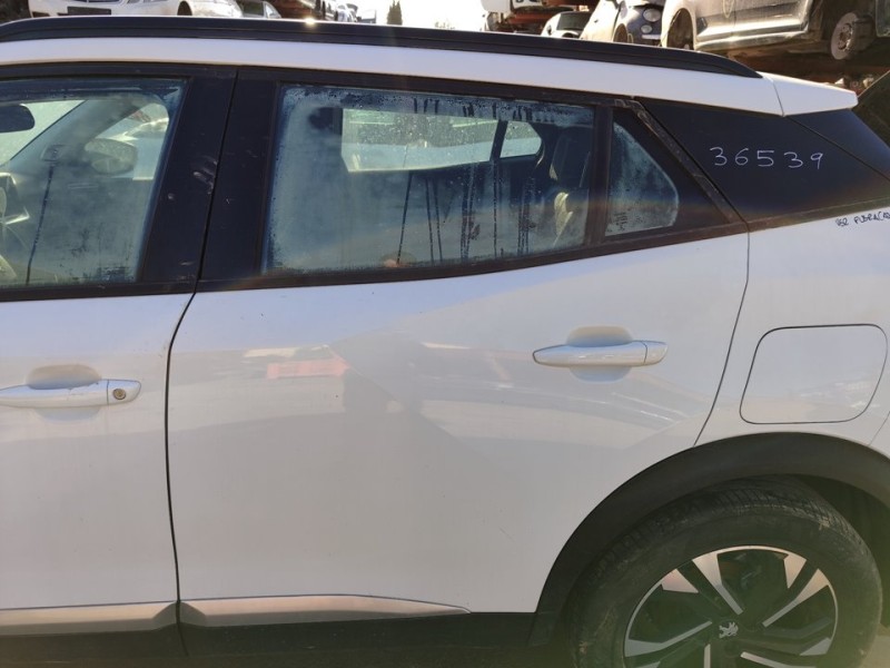 Recambio de puerta trasera izquierda para peugeot 2008 (p1) allure pack referencia OEM IAM 9831048680  