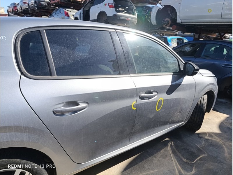 Recambio de puerta trasera derecha para peugeot 208 (p2) allure pack referencia OEM IAM 9827578080  