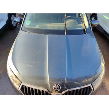 Recambio de capo para skoda fabia combi ambition referencia OEM IAM 6V0823031F  