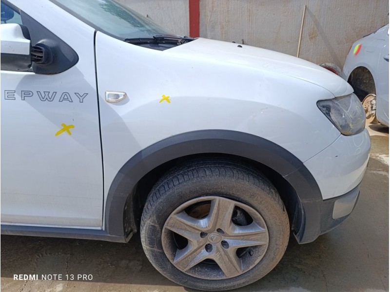 Recambio de aleta delantera derecha para dacia sandero stepway referencia OEM IAM 631005111R  