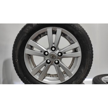 Recambio de juego llantas para toyota avensis (t27) advance referencia OEM IAM 4261105330  