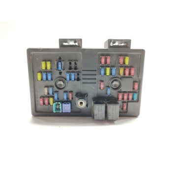 Recambio de caja reles / fusibles para chevrolet captiva 3.2 v6 ltx referencia OEM IAM 96821082  