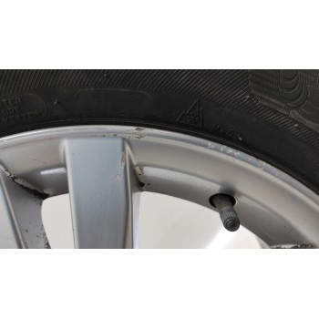 Recambio de juego llantas para toyota avensis (t27) advance referencia OEM IAM 4261105330  