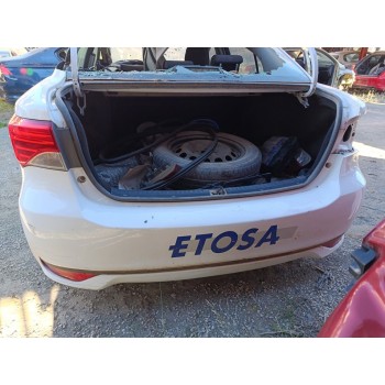 Recambio de paragolpes trasero para toyota avensis (t27) advance referencia OEM IAM 5215905910  