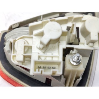 Recambio de piloto trasero derecho interior para bmw serie 3 berlina (e90) referencia OEM IAM 6937460  