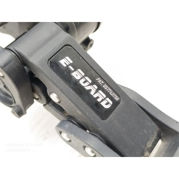 Recambio de estribo para jeep wrangler / wrangler unlimited sahara referencia OEM IAM US7712755  