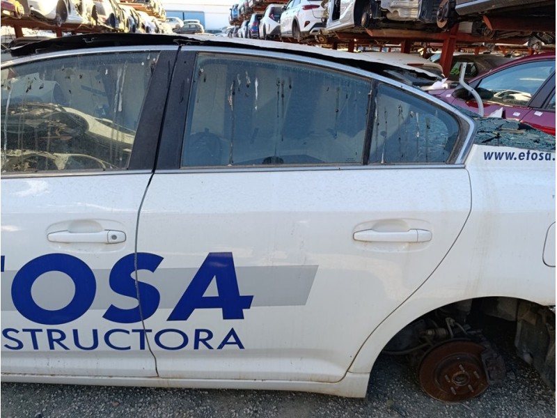 Recambio de puerta trasera izquierda para toyota avensis (t27) advance referencia OEM IAM 6700405040  