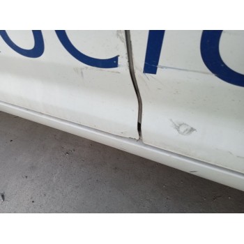 Recambio de puerta delantera izquierda para toyota avensis (t27) advance referencia OEM IAM   