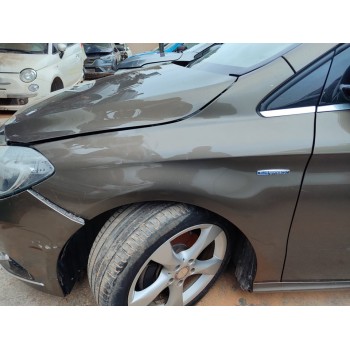 Recambio de aleta delantera izquierda para mercedes-benz clase b (w246) b 180 cdi be (246.200) referencia OEM IAM A2468810101  