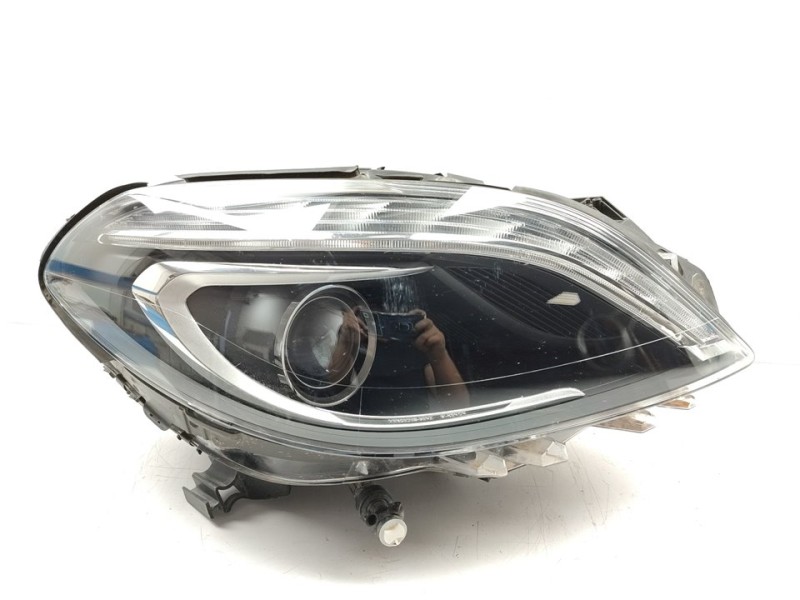 Recambio de faro derecho para mercedes-benz clase b (w246) b 180 cdi be (246.200) referencia OEM IAM A2468200239  