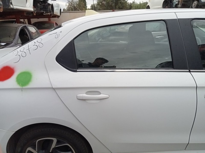 Recambio de puerta trasera derecha para citroën c-elysée shine referencia OEM IAM 9675190680  