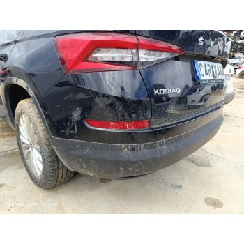 Recambio de paragolpes trasero para skoda kodiaq ambition 4x4 referencia OEM IAM 565807421  
