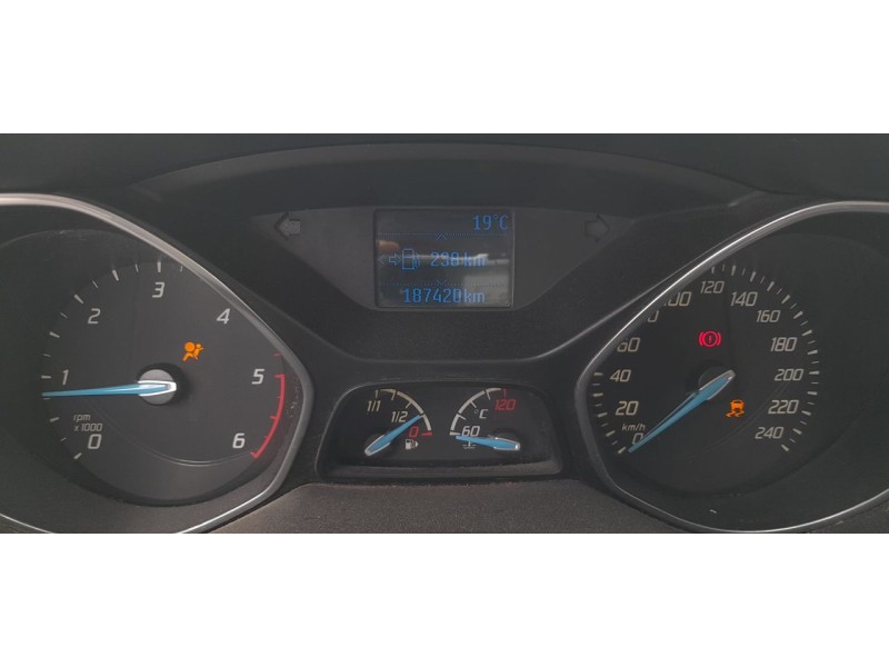 Recambio de cuadro instrumentos para ford focus turn. (cb8) ambiente referencia OEM IAM BM5T10849BCH  