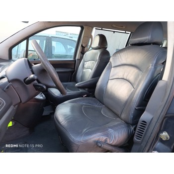 peugeot 807 del año 2004