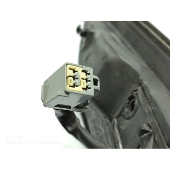 Recambio de retrovisor derecho para ford focus berlina (cap) ghia referencia OEM IAM 4M5117682JA  