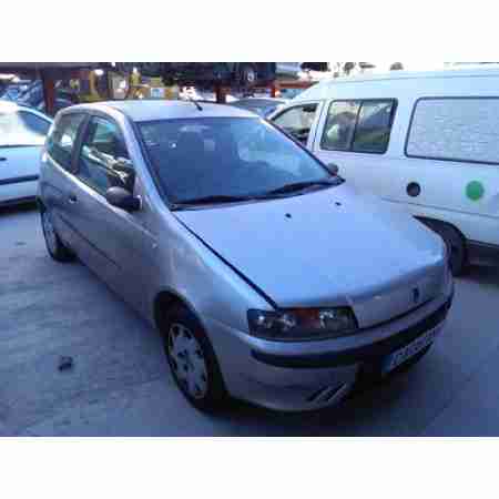 FIAT PUNTO BERLINA (188)