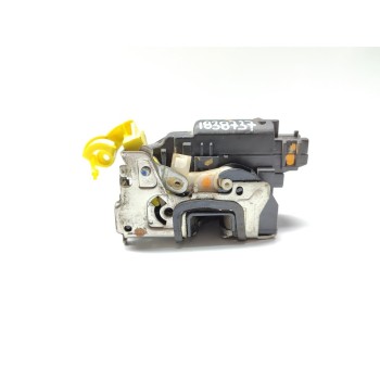 Recambio de cerradura puerta trasera derecha para dacia duster ambiance 4x4 referencia OEM IAM 825031894R  