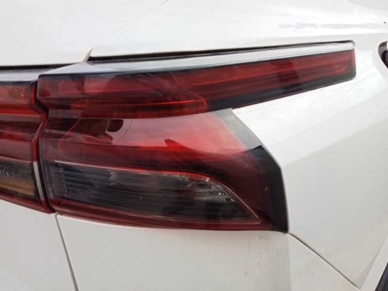 Recambio de piloto trasero derecho para nissan qashqai (j12) n-connecta referencia OEM IAM 265506UA0A  