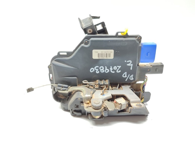 Recambio de cerradura puerta delantera derecha para volkswagen touareg (7la) tdi r5 referencia OEM IAM 3D1837016A  