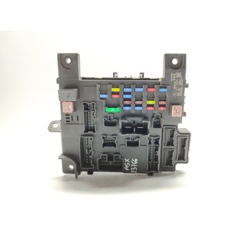 CAJA RELES / FUSIBLES 8637B544 