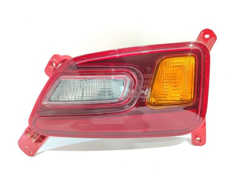 Recambio de piloto trasero derecho paragolpes para hyundai kona essence 2wd referencia OEM IAM 92406J9000  