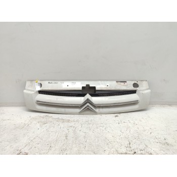 Recambio de rejilla delantera para citroën berlingo referencia OEM IAM 9644758177  