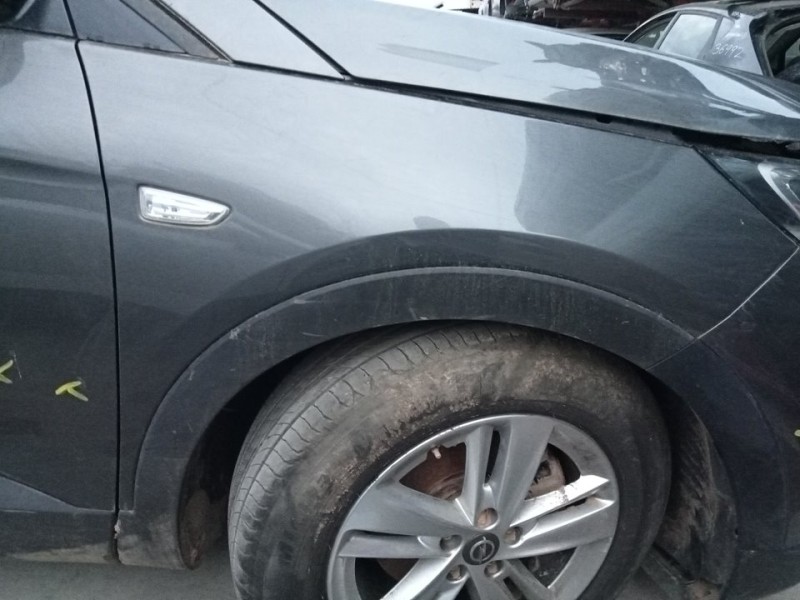 Recambio de aleta delantera derecha para opel grandland x design line referencia OEM IAM 9817516980  