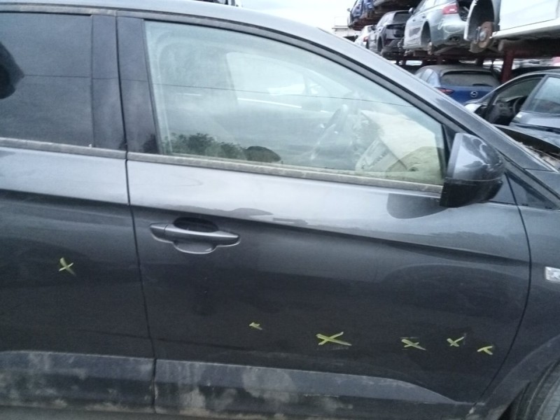 Recambio de puerta delantera derecha para opel grandland x design line referencia OEM IAM YP00119680  