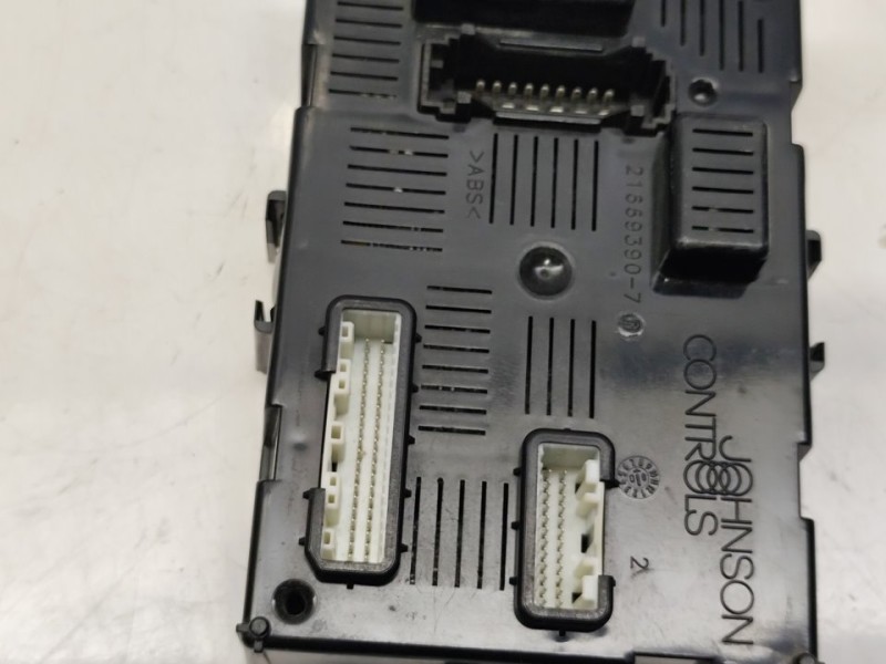 Recambio de modulo electronico para renault clio iii authentique referencia OEM IAM 8200652285B  