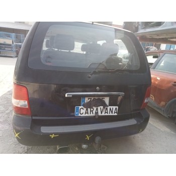 kia carnival ii del año 2003